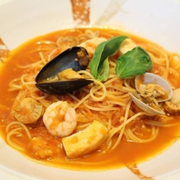 海の旨みを閉じ込めた贅沢魚介のご褒美トマトパスタ