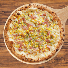 コーンとくんちゃまベーコンのバンビーノピッツァ