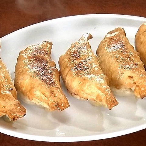 とんとん餃子 華苑飯店