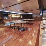 ワンフロアの広々貸切スペース