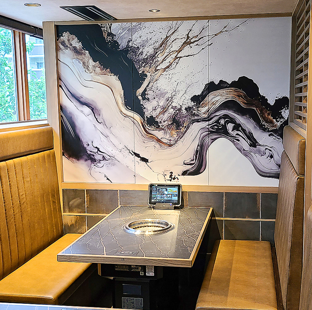 洗練されたボックス席は、周りを気にせず寛げるプライベート空間。大切な人との食事や特別な日に◎