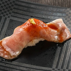 特選カルビ肉寿司　一貫
