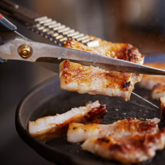 とんどこ 新大久保店の特集写真