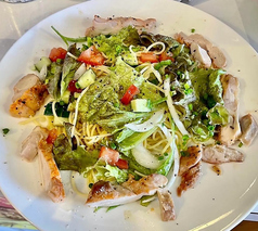 CaCa特製グリルチキンスペシャルサラダパスタ