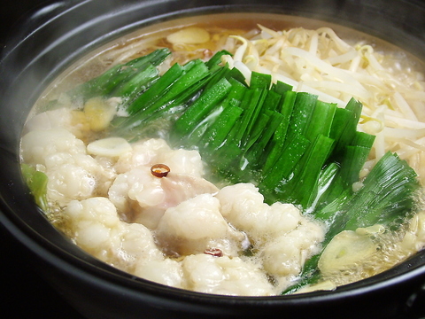 多彩な料理が楽しめる居酒屋。鮮魚と豊富な料理が自慢。平日宴会が500円OFFでおすすめ