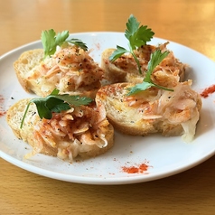 桜海老と菜の花のマリネクロスティーニ