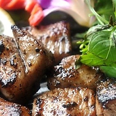 豚とろ肉の漬け焼き/スペアリブの甘辛炒め
