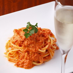 【濃厚な海の幸】ズワイガニのトマトクリームソース 蟹ミソ風味◆風味豊かなパスタは当店人気No,1メニュー!の写真