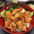 料理メニュー写真&nbsp;当店自慢のカラアゲ丼セット