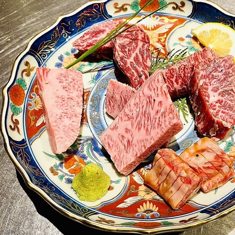 鹿児島の牛農家さんと深い関わりを持ち、牛肉へのこだわりを徹底しています。