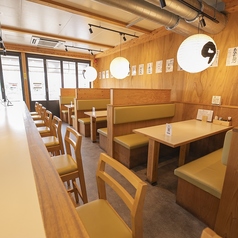 落ち着いた店内でゆったりランチ