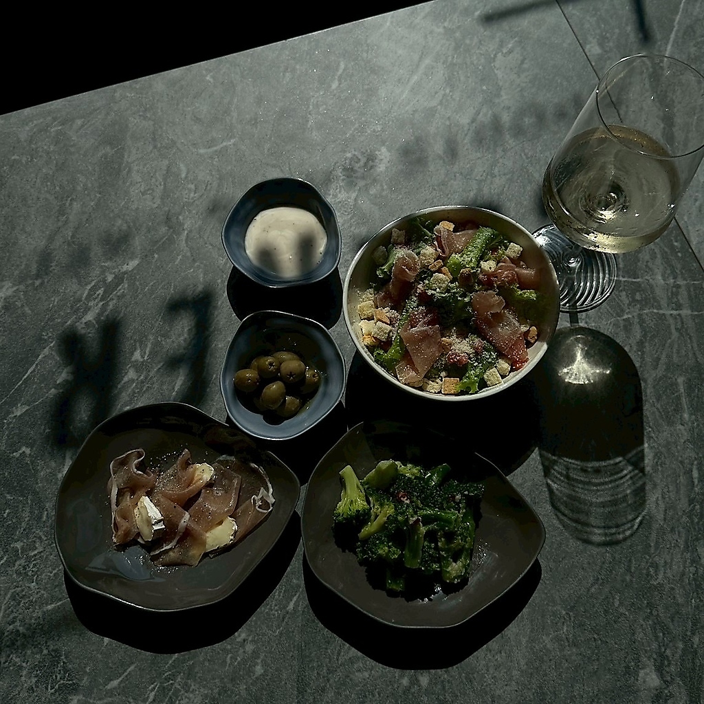 お酒にぴったりなお食事もご用意♪