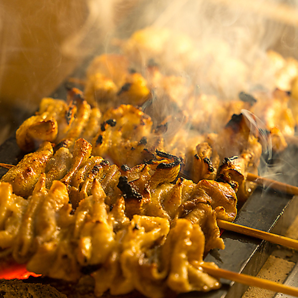 国産鶏の柔らかい食感と旨味の濃厚な肉を安心安全、リーズナブルに味わえます。ぜひお越し下さい！ 