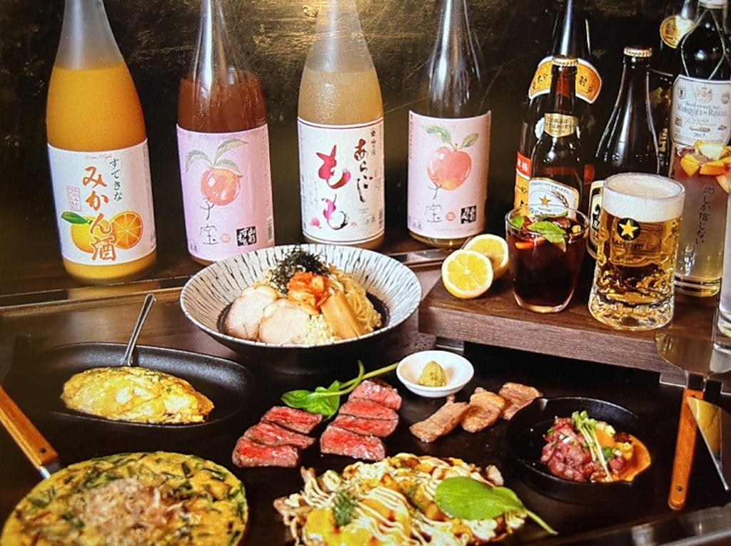 当店は果実酒の取り揃え豊富！甘いお酒と塩味の料理で無限に食べられそうな組み合わせです！ご堪能を