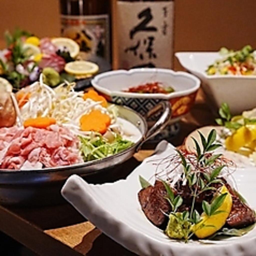 豆乳鍋、ハラミステーキの炙り焼き含む全8品＋2時間飲み放題コース5500円→4500円(税込)宴会利用に◎