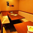 美味しい食事と美味しいお酒やドリンクをゆっくりとお楽しみいただける落ち着きあふれるプライベート空間な半個室席☆2面が壁で覆われた半個室。4名席と6名席。繋げて10名（詰めれば12名）OKです！