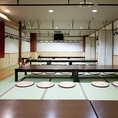 【座敷貸切/46～70名様】決起会や大規模な同窓会に！博多駅近くの広々とした和空間。大規模な企業の決起会や同窓会などご宴会に最適な貸切プラン。４６～70名様まで貸切利用可能な広々とした座敷席をご用意しております。博多駅筑紫口から徒歩2分という抜群の好立地で、県外からの出張客が多いお集まりにも大変便利です。