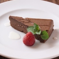 料理メニュー写真&nbsp;チョコレートとマスカルポーネのケーキ