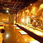 お洒落な洞窟空間に思わずテンションあがります★♪【食べ飲み放題のお店】