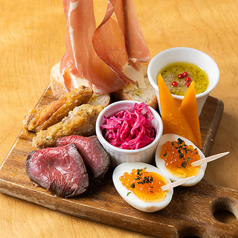 前菜盛り合わせ