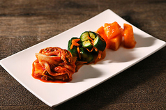 キムチ盛り合わせ