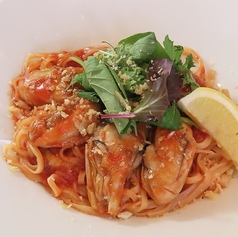 牡蠣とハーブのごちそうナポリタン