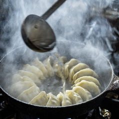 職人がパリッとジューシーに焼き上げます。