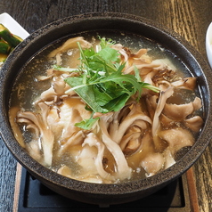 たっぷりキノコ参鶏湯　1羽