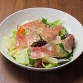 料理メニュー写真&nbsp;生ハムサラダ