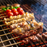 「一本一本丁寧に焼き上げる、トリカモメ自慢の焼き鳥」