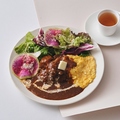 料理メニュー写真&nbsp;発酵バター香る 若鶏のブラウンシチューオムレツライス