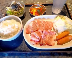 土日祝もランチメニュー始めました！！