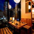 【東京駅八重洲でご宴会♪】ゆったりくつろげる個室席を多数ご用意しております。接待・デート・記念日にも◎お誕生日・記念日のお手伝いもお任せ！ウェディングパーティーや結婚式の二次会などにもご利用いただけるように設備は整っております。美味しい料理とお酒とともに友人や仲間との楽しいひとときをぜひ♪