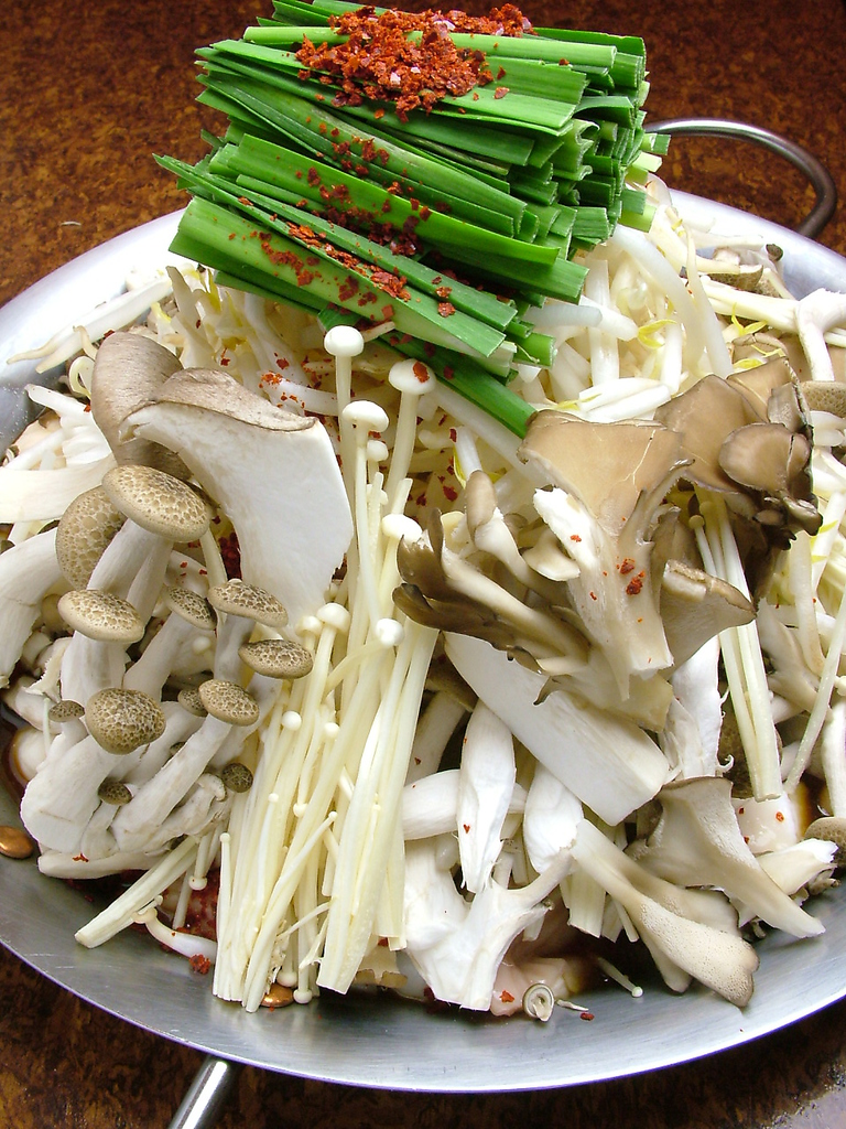 づくしの看板メニュー『鉄板鍋』はクーポン利用でお得に愉しめる♪