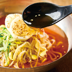 ビビンバやクッパ、五苑冷麺などで〆まで満喫できます！食後には豊富なデザートで甘いひとときを♪