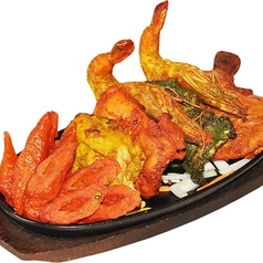 ミックスグリル(タンドリーの盛り合わせ)