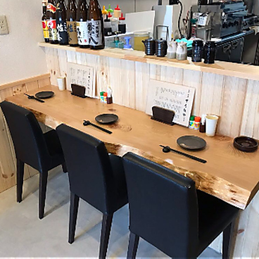 串焼き 鶏料理 でらほやの雰囲気1