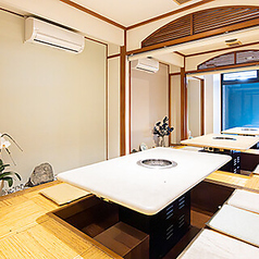 炭火焼肉 いけだまさし 東刈谷の雰囲気3