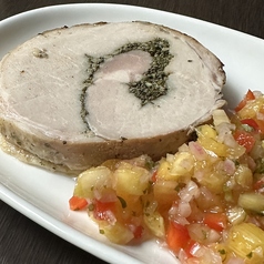 豚肩ロース肉のポルケッタ パイナップルサルサ