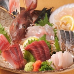 本店が『三是寿司』ですからね！鮮度が命の刺身に絶対的な自身があります♪