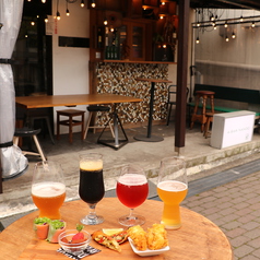 クラフトビールとバーベキュー A BAR NANDOの外観1