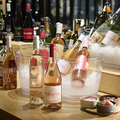 【ワインアトリエ】ワイン32種類 90分飲み放題＋アペタイザー3種の写真