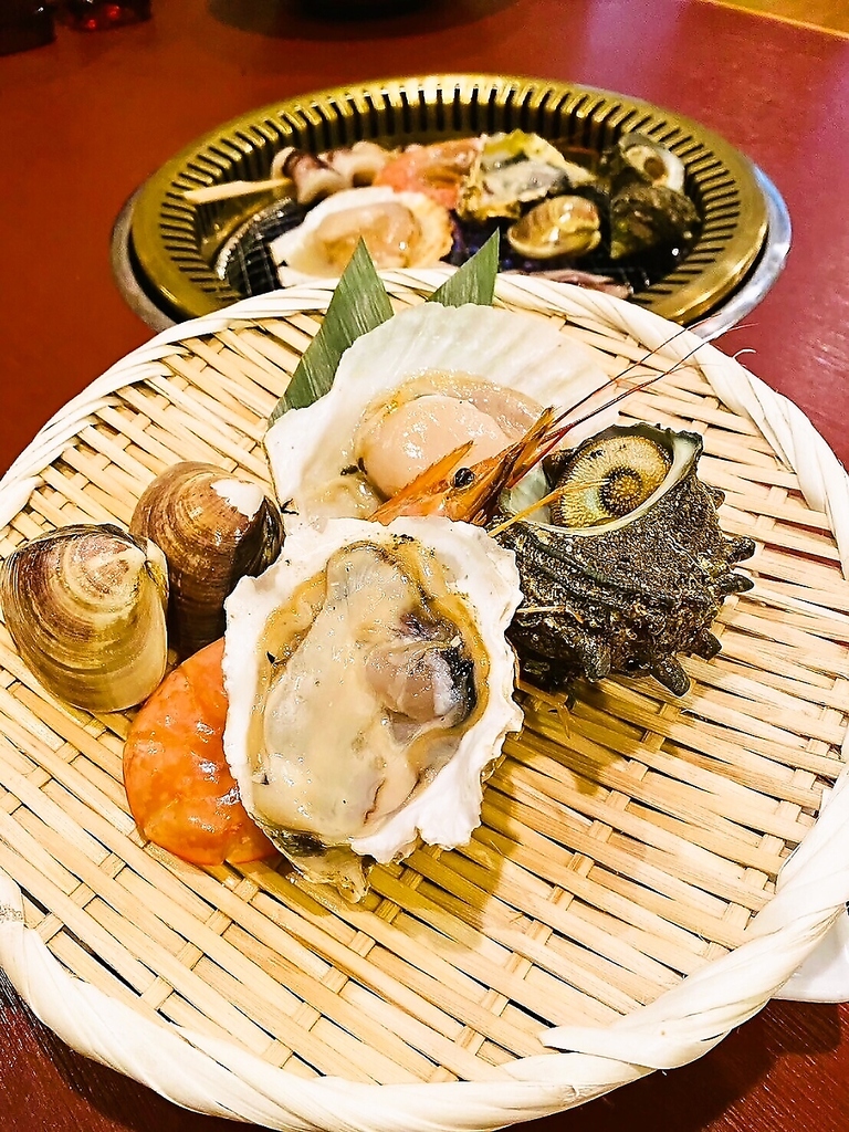 シンプルながらも素材の旨味が存分に引き出される浜焼き。ムラなく火が通り、ふっくら焼きあがります