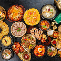 韓国料理の魅力を詰め込んだ多彩な料理の構成
