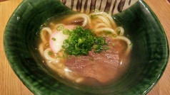 黒毛和牛の肉うどん