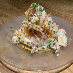 ズワイガニと香味野菜のサラダ