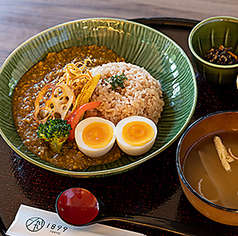ほうじ茶で炊いた「1899の茶飯」