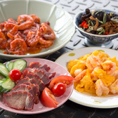 三宮駅、神戸三宮駅より徒歩約2分、、三ノ宮駅からも徒歩約4分と集まりやすい立地にお店があります。またお子様連れのご利用も可能ですので、ご親戚などのお集まりにもお使いいただけます。