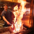 迫力満点！藁焼き専門の設備で焼きあげて仕上げます！1メートルもの炎を上げて焼き上げます