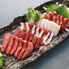 5点盛り(赤身、コーネ、フタエゴ、心臓、特上バラ) 2～3人前